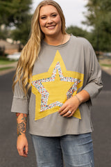 Medium Grey Floral Star Patched 3/4 Sleeve Plus Size Top