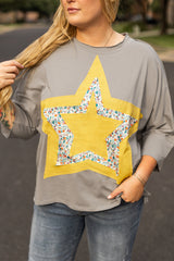 Medium Grey Floral Star Patched 3/4 Sleeve Plus Size Top