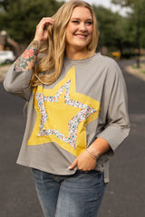 Medium Grey Floral Star Patched 3/4 Sleeve Plus Size Top