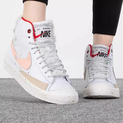 Nike High Top Board Shoes Women's Shoes 2024 New BLAZER MID 77