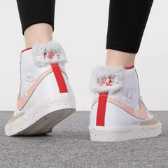 Nike High Top Board Shoes Women's Shoes 2024 New BLAZER MID 77
