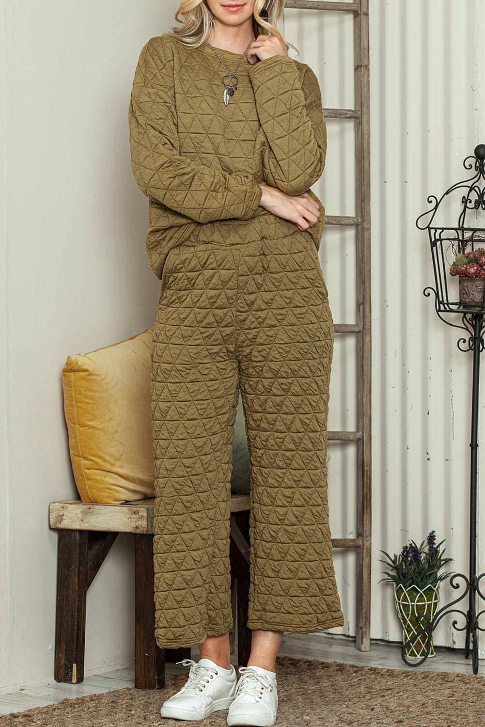 Green Solid Color Quilted Long Sleeve Top and Wide Leg Pants Set