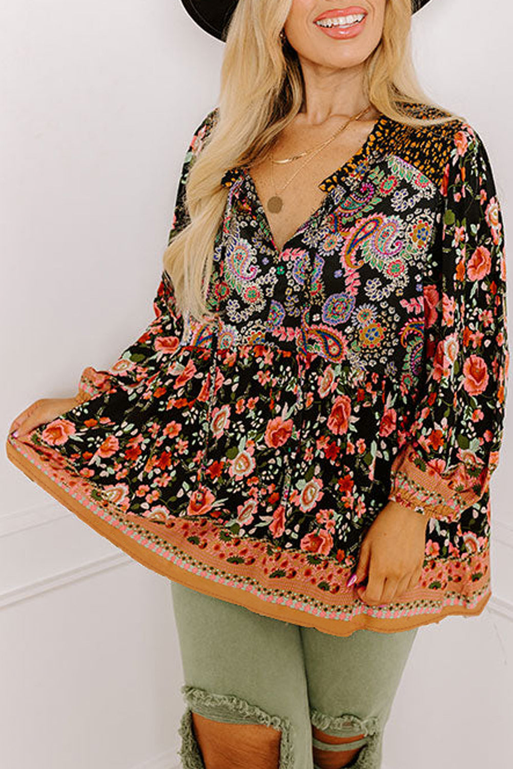 Black Plus Size Paisley Print V Neck Bubble Sleeve Blouse