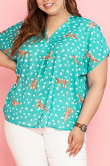 Green Cheetah Daisy Print V Neck Short Sleeve Plus Size Top