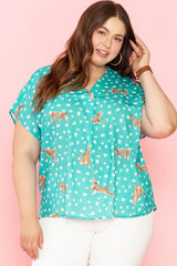 Green Cheetah Daisy Print V Neck Short Sleeve Plus Size Top