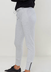 Women's Drawstring Waist Fitted Jogger Pants In Heather Grey