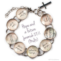 Jeremiah 29:11 "Hope and a Future" Scripture Bracelet – Glass Charm