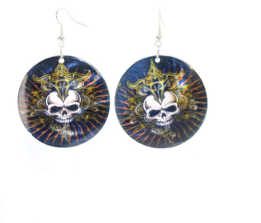 Lustrous Skull Art Mother Of Pearl Earrings