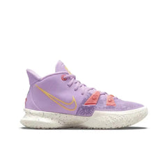 Nike Kyrie 7 Brooklyn Beats shock-absorbing, slip resistant, and