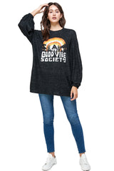 Graphic Print Pullover – Relaxed and Stylish