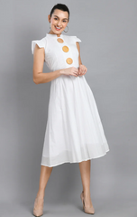 BIG BUTTONS WHITE DRESS (Size M)