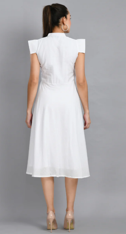 BIG BUTTONS WHITE DRESS (Size L)