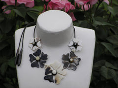 Flower necklaces for women