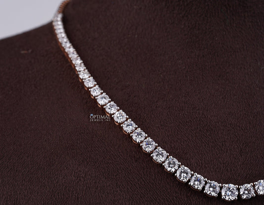 Elegant Gold Necklace Featuring Brilliant Round-Cut Diamond, 15.00 Ctw